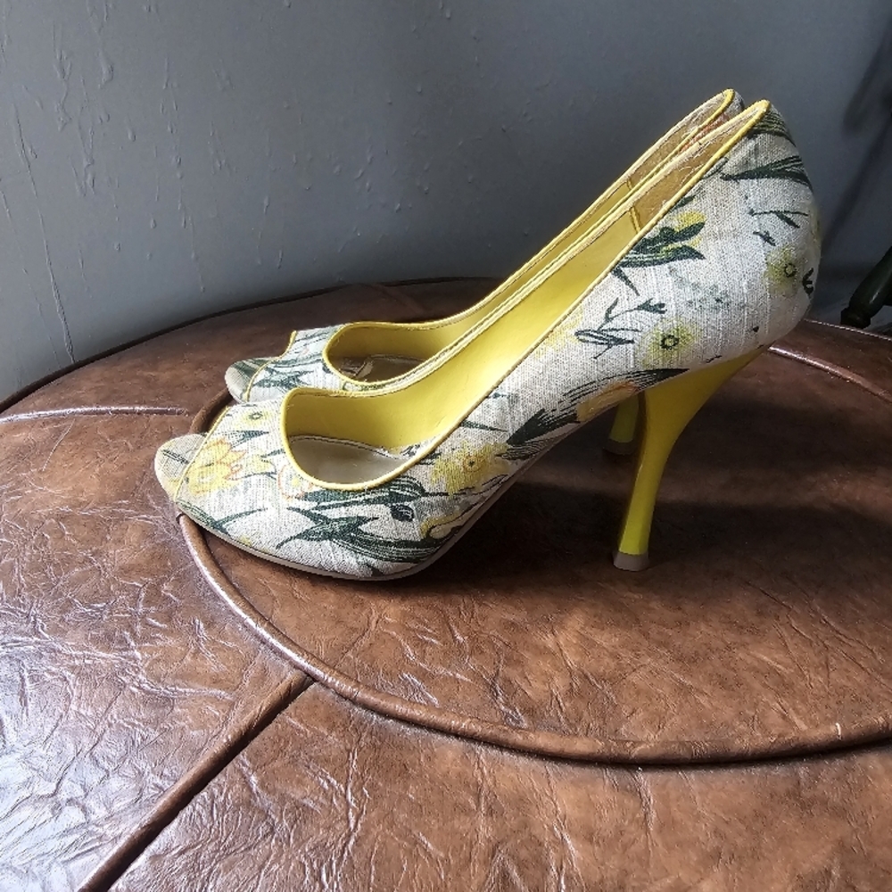 Floral Yellow Peep-Toe Heels